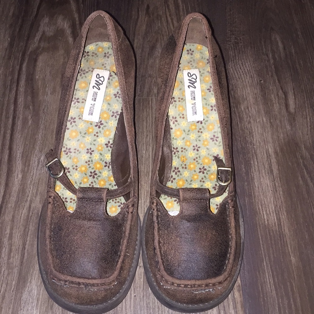 Brown wedge shoes